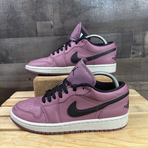 Nike Air Jordan 1 Low Women's Size‎ 10 Mullberry Purple DC7268-500